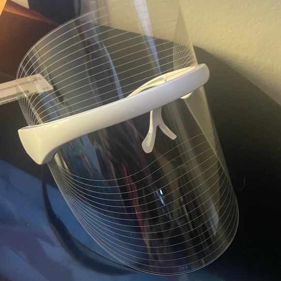 LED light mask - Picture 3 of 6